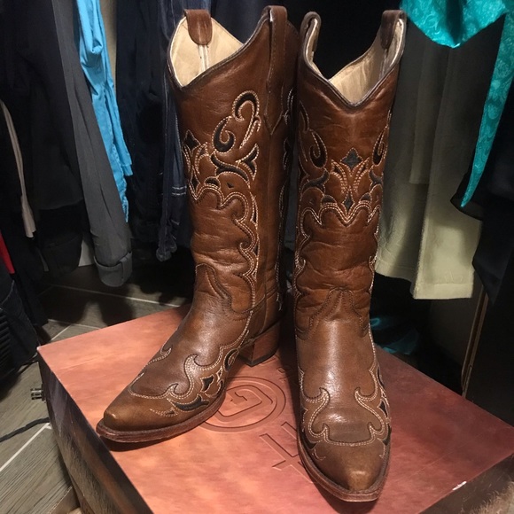 Circle G by Corral - Picture 1 of 7